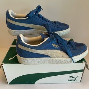 Ladies Puma Suede Classics in Olympian Blue - size 6 (in box)